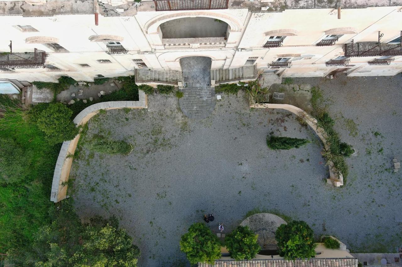 Отель Palazzo Trigona Dependance Ното Экстерьер фото