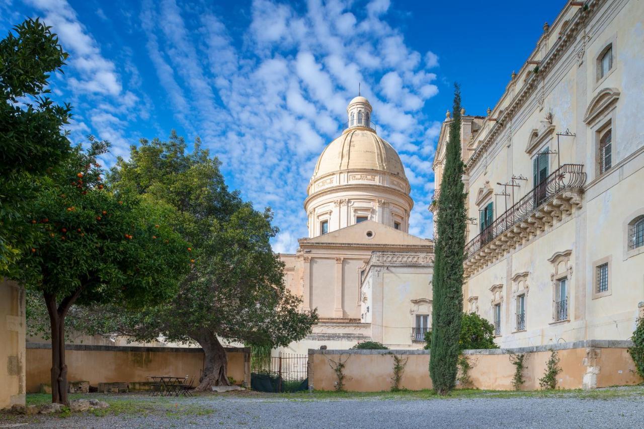 Отель Palazzo Trigona Dependance Ното Экстерьер фото